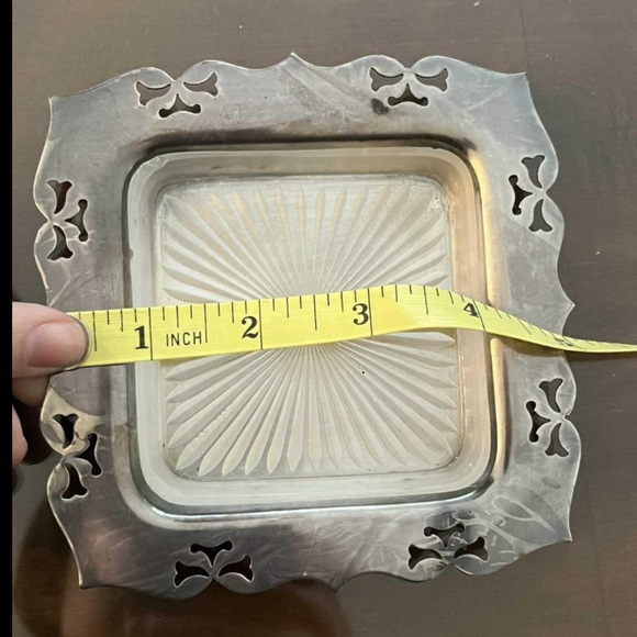 Vintage Silver plate with glass middle - Picture 3 of 5